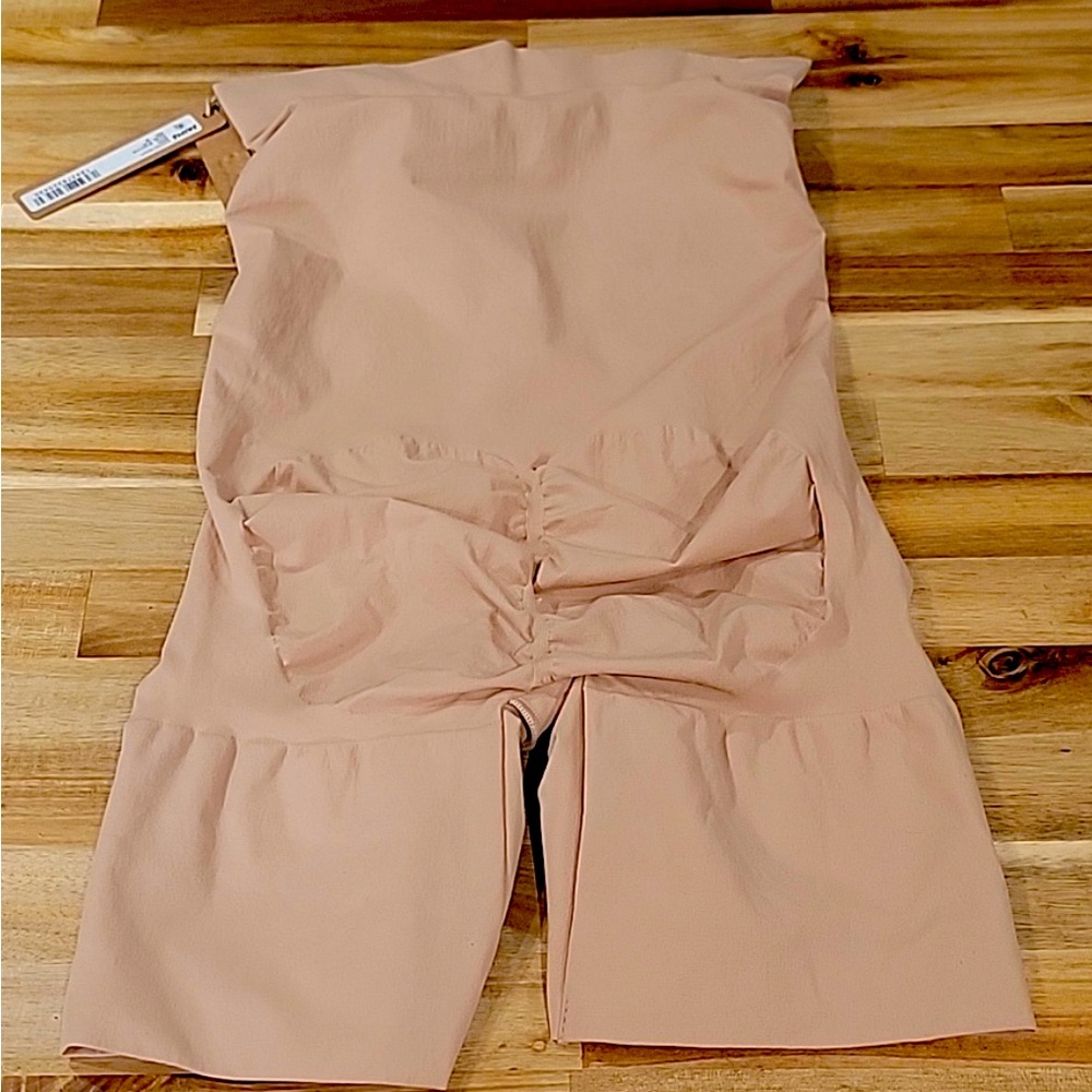 SKIMS Kim Kardashian Women's 2X Everyday Sculpt Shorts New w/ Tags!